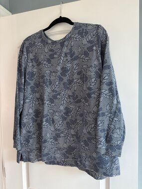 Lands' End Navy and White Floral Top